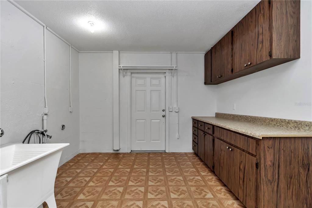 For Sale: $529,000 (3 beds, 3 baths, 3635 Square Feet)