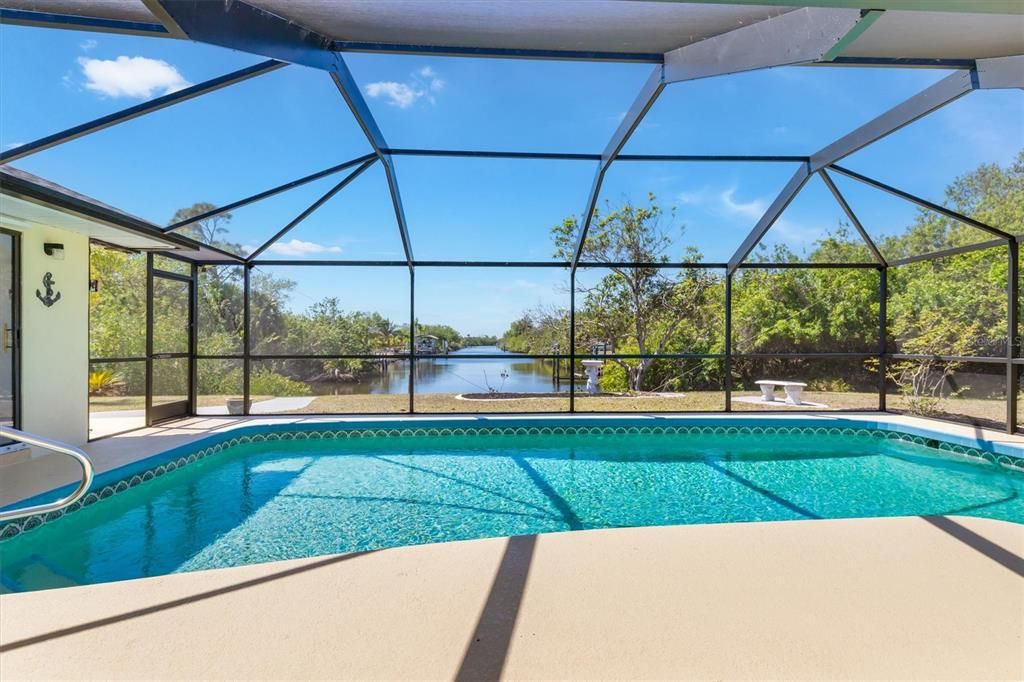 Recently Sold: $389,900 (3 beds, 2 baths, 1708 Square Feet)