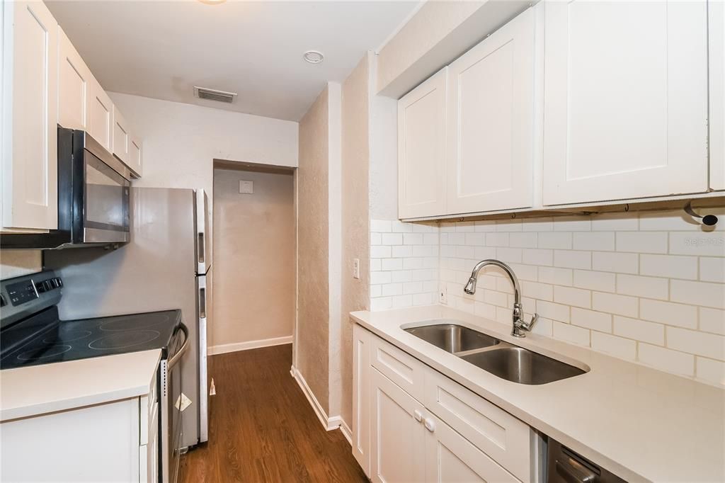 На продажу: $179,900 (3 спален, 1 ванн, 1132 Квадратных фут)