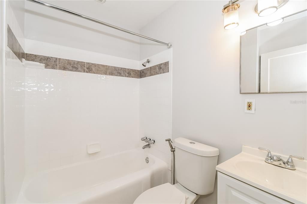 На продажу: $179,900 (3 спален, 1 ванн, 1132 Квадратных фут)