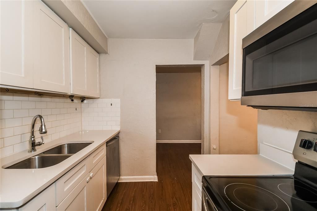 На продажу: $179,900 (3 спален, 1 ванн, 1132 Квадратных фут)