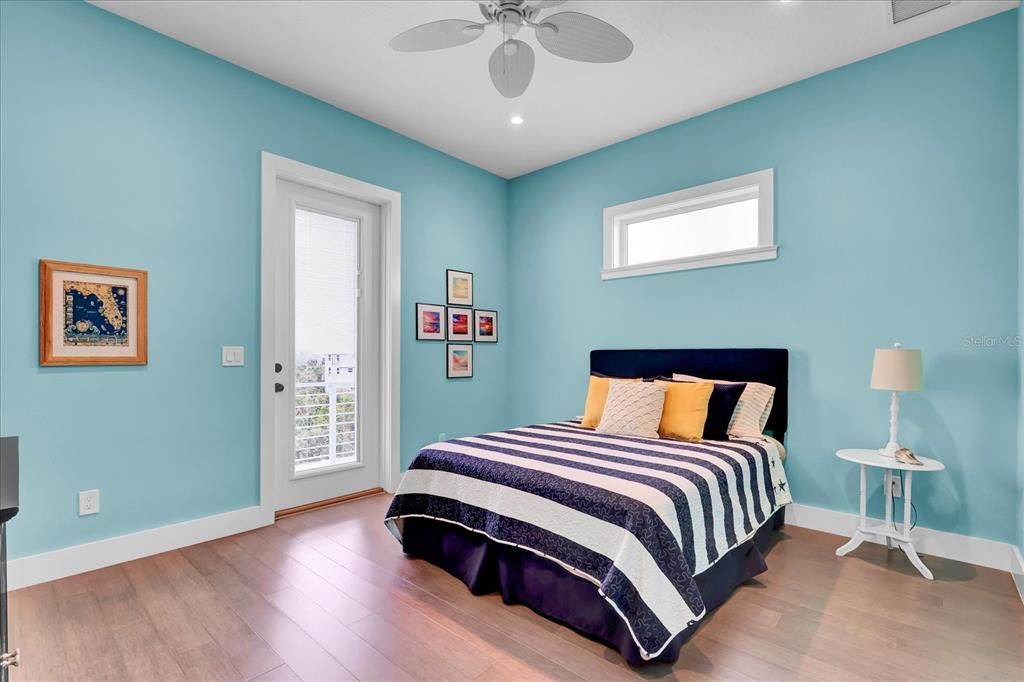 待售: $3,100,000 (4 贝兹, 3 浴室, 3160 平方英尺)