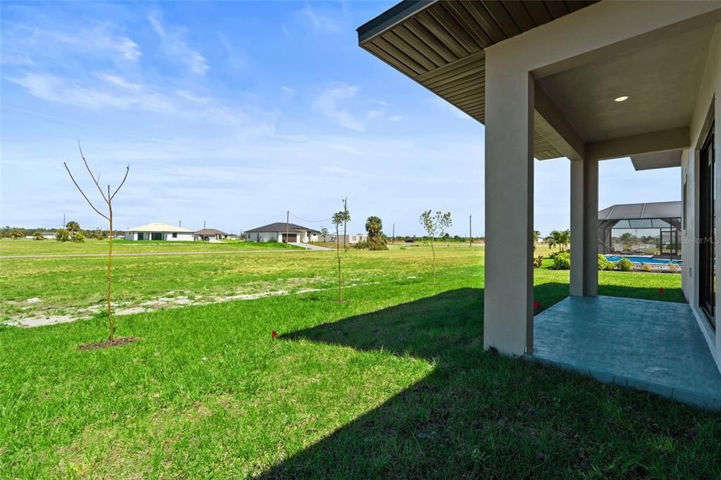 For Rent: $2,300 (4 beds, 3 baths, 1904 Square Feet)