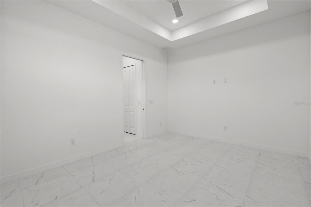 For Rent: $2,300 (4 beds, 3 baths, 1904 Square Feet)