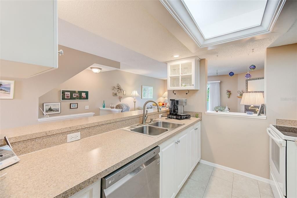 待售: $524,900 (3 贝兹, 2 浴室, 1566 平方英尺)