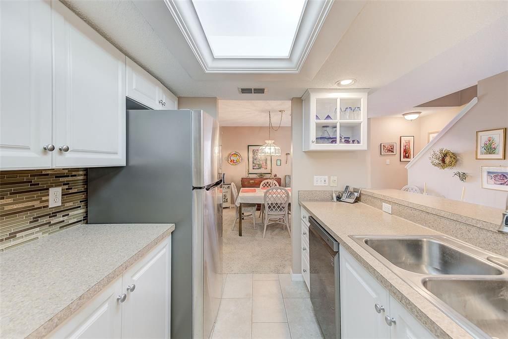 待售: $524,900 (3 贝兹, 2 浴室, 1566 平方英尺)