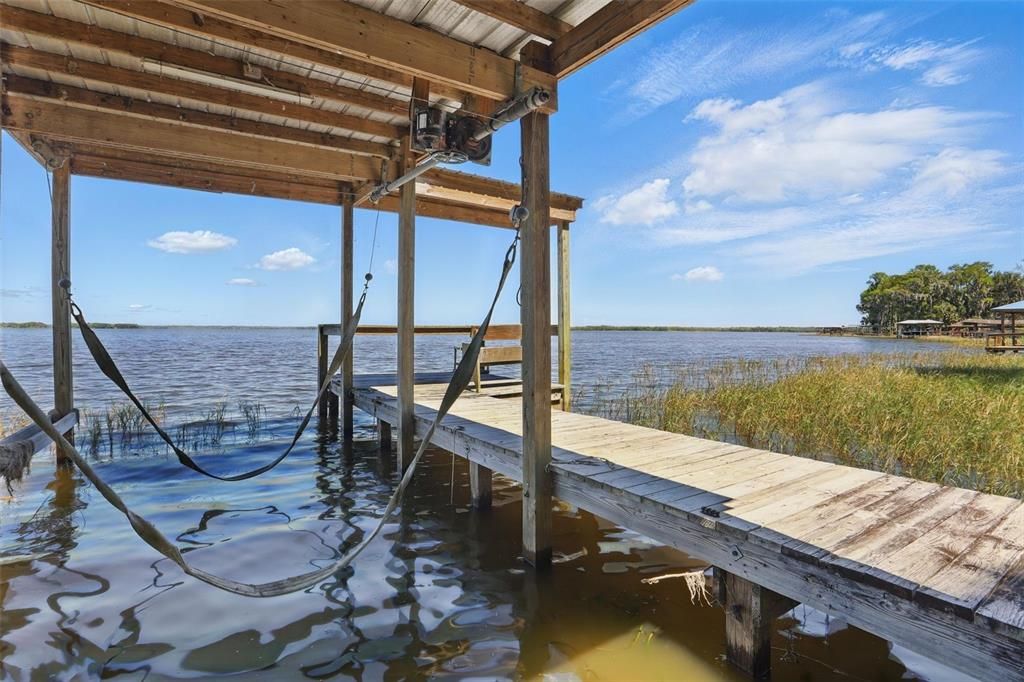 待售: $720,000 (3 贝兹, 3 浴室, 3390 平方英尺)