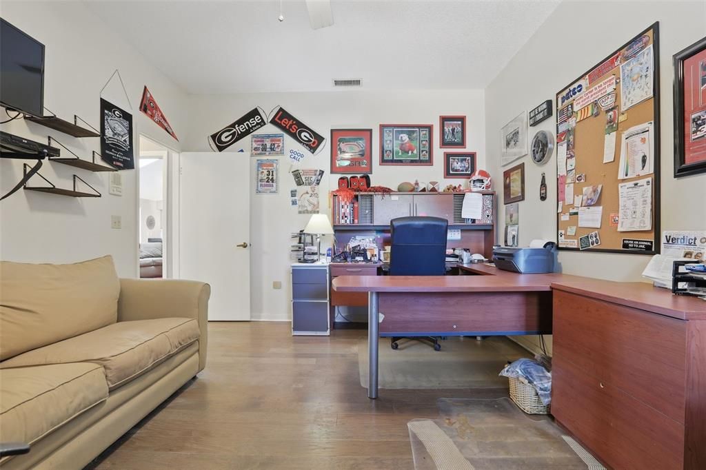 待售: $720,000 (3 贝兹, 3 浴室, 3390 平方英尺)