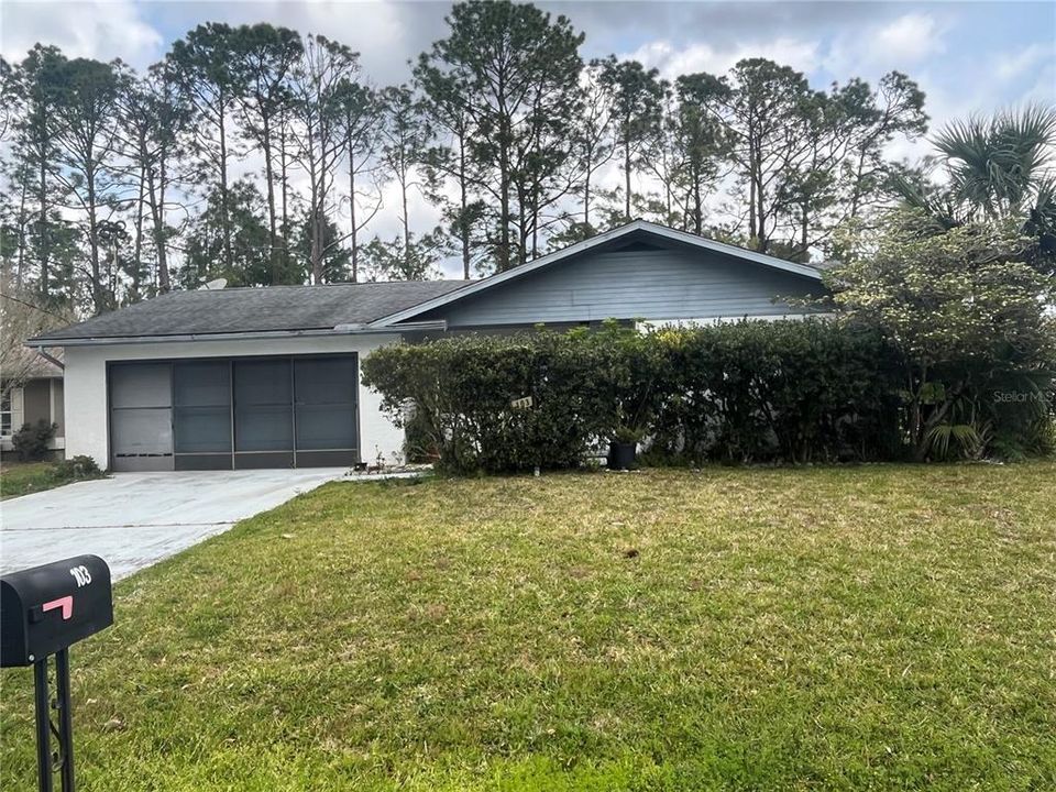 Recently Rented: $1,600 (3 beds, 2 baths, 1412 Square Feet)