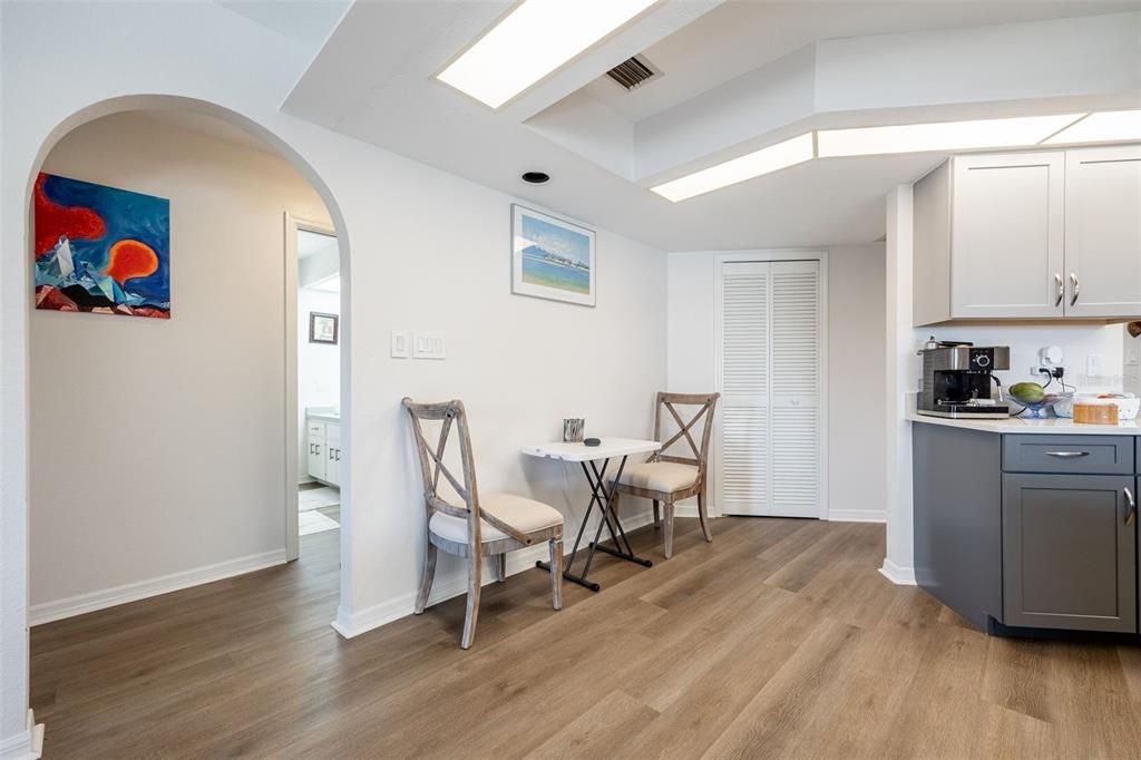 For Rent: $2,900 (3 beds, 2 baths, 2055 Square Feet)