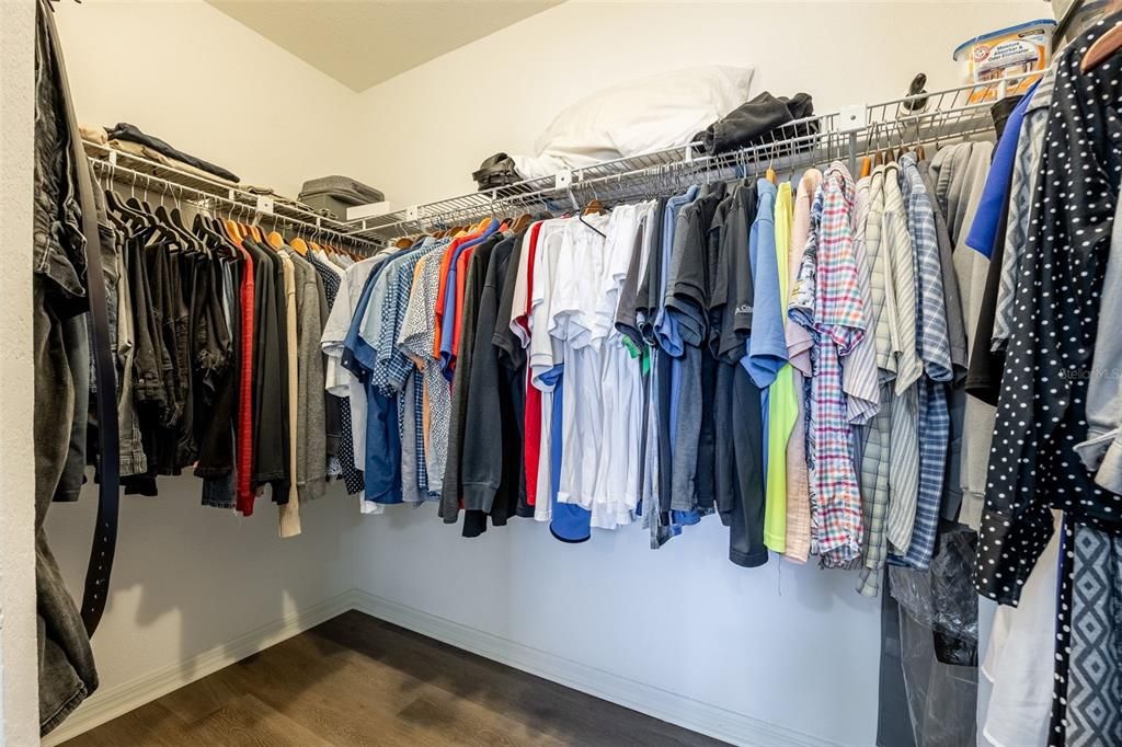 For Rent: $2,900 (3 beds, 2 baths, 2055 Square Feet)