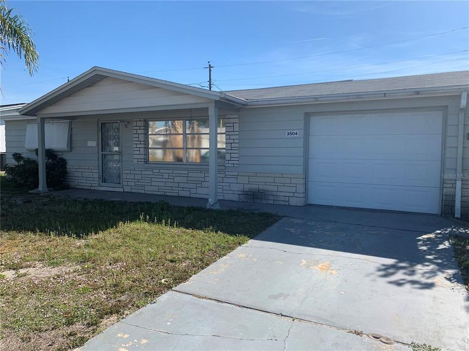 Recently Rented: $1,495 (3 beds, 1 baths, 1016 Square Feet)