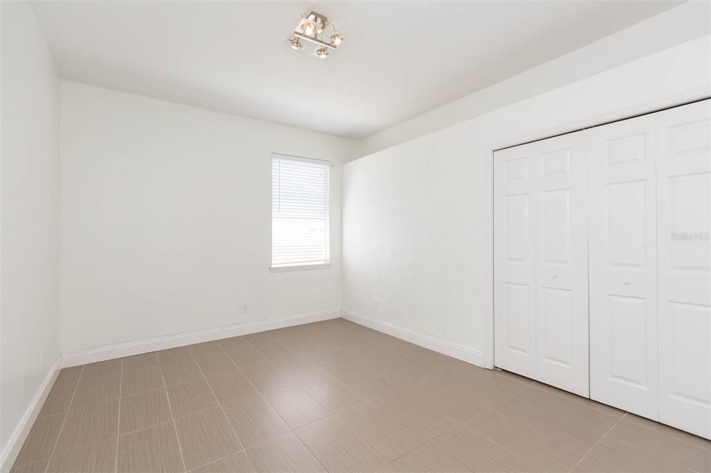 For Sale: $549,000 (4 beds, 3 baths, 1832 Square Feet)