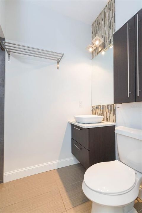 For Sale: $549,000 (4 beds, 3 baths, 1832 Square Feet)