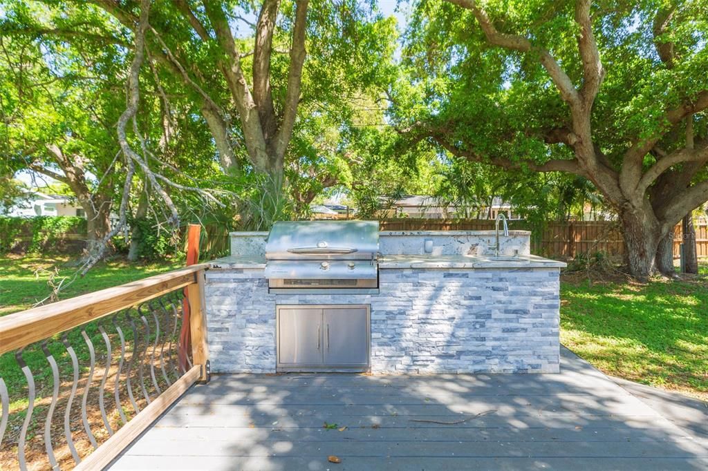 For Sale: $549,000 (4 beds, 3 baths, 1832 Square Feet)