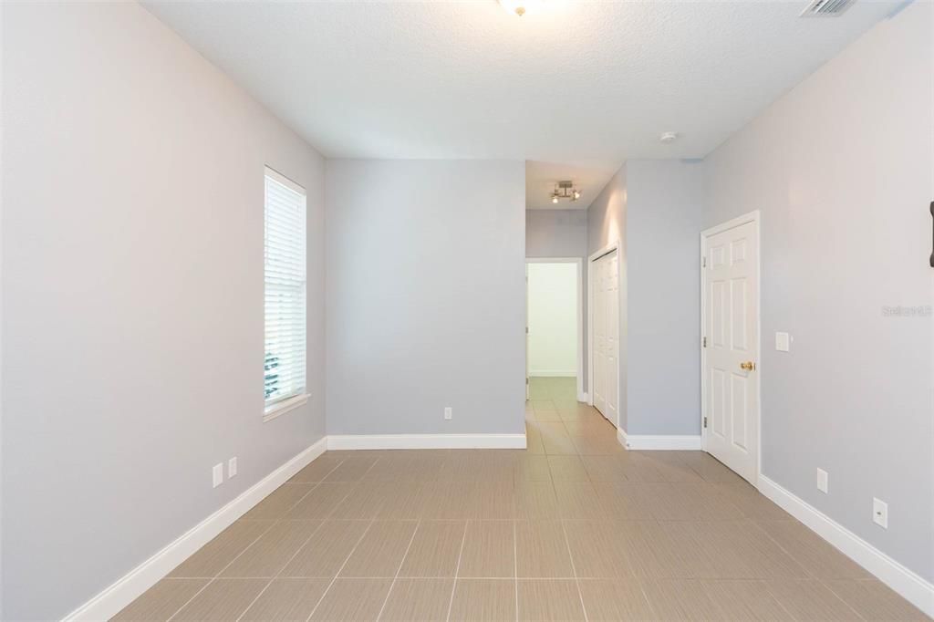 For Sale: $549,000 (4 beds, 3 baths, 1832 Square Feet)