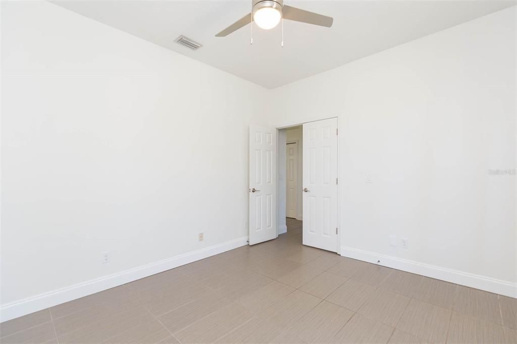 For Sale: $549,000 (4 beds, 3 baths, 1832 Square Feet)