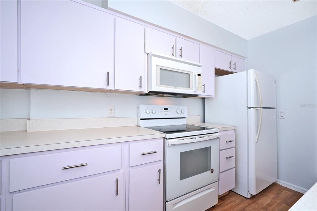 На продажу: $179,000 (2 спален, 2 ванн, 1320 Квадратных фут)