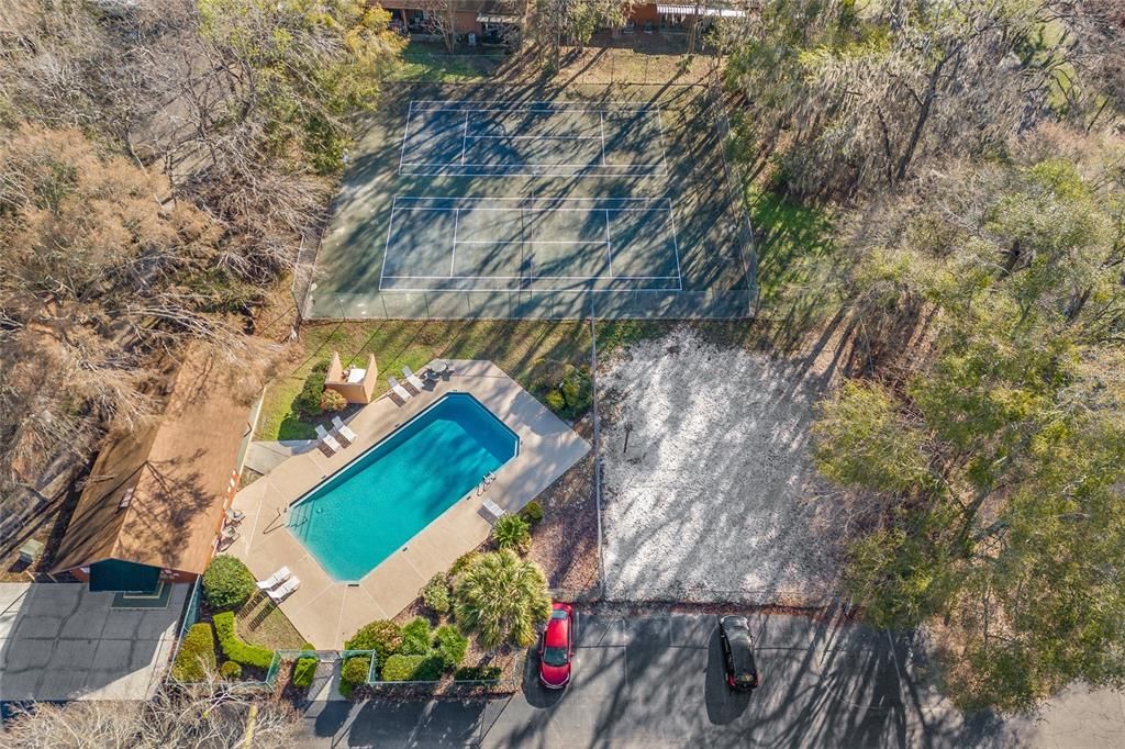 For Sale: $165,000 (2 beds, 2 baths, 1106 Square Feet)