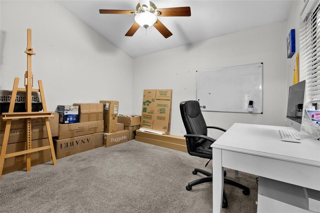 For Sale: $165,000 (2 beds, 2 baths, 1106 Square Feet)