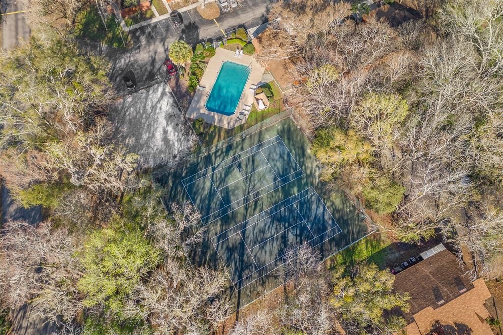 For Sale: $165,000 (2 beds, 2 baths, 1106 Square Feet)