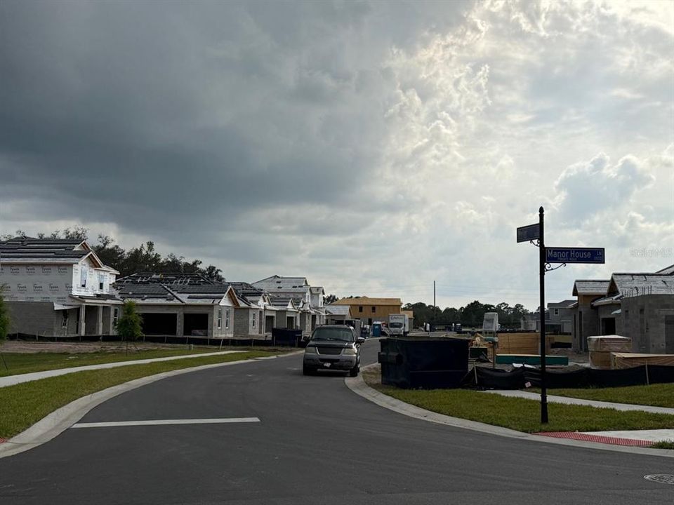 待售: $1,500,000 (5.06 acres)