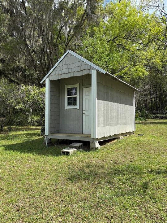 待售: $235,000 (3.30 acres)