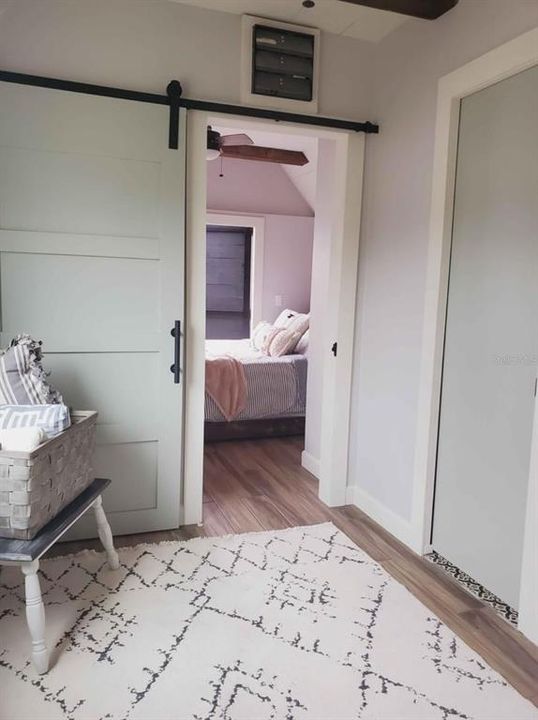 待售: $235,000 (3.30 acres)