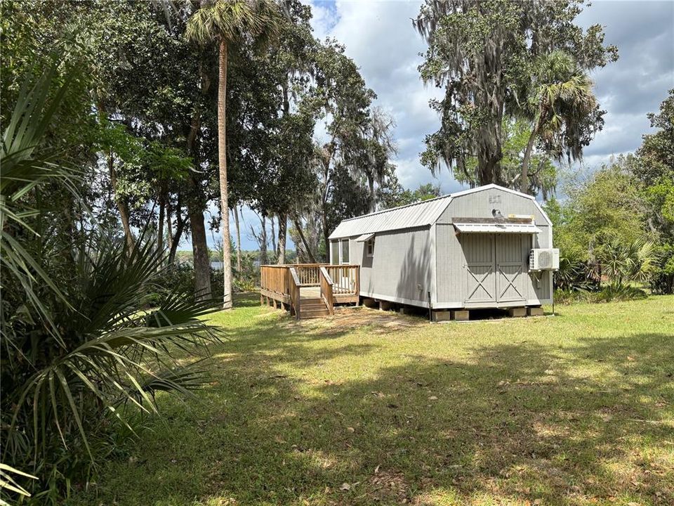 待售: $235,000 (3.30 acres)