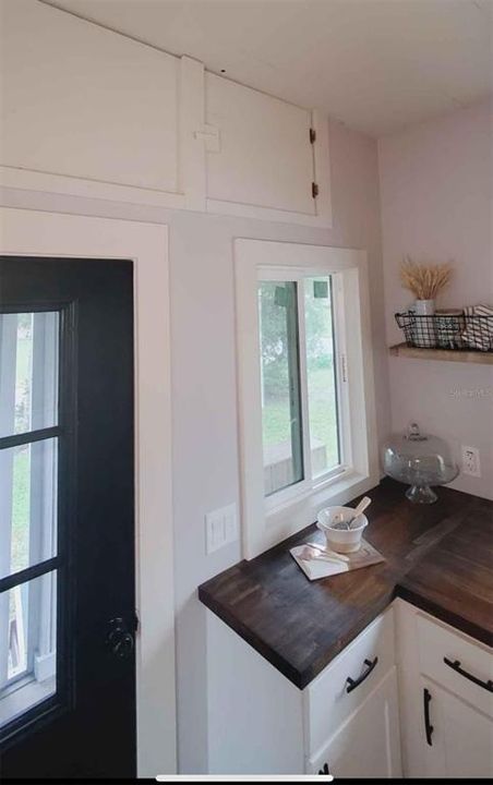 待售: $235,000 (3.30 acres)