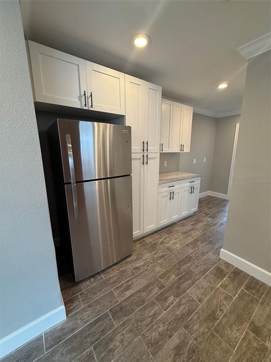 For Rent: $2,300 (2 beds, 1 baths, 600 Square Feet)