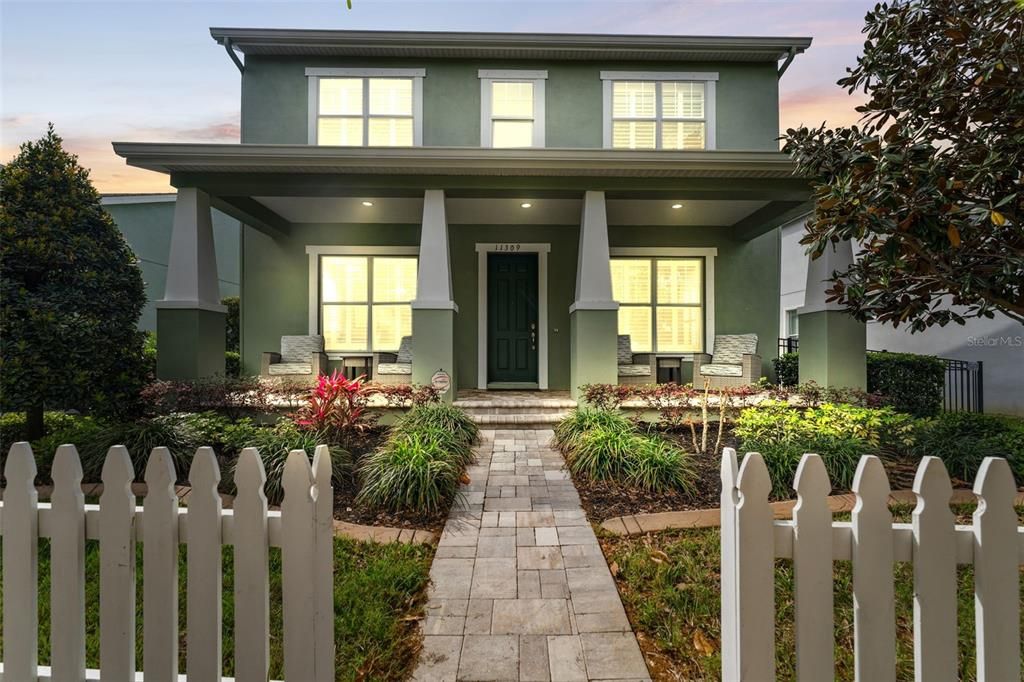 Recently Sold: $595,000 (4 beds, 3 baths, 3047 Square Feet)