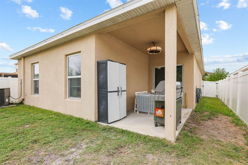 合同活跃: $268,000 (3 贝兹, 2 浴室, 1321 平方英尺)