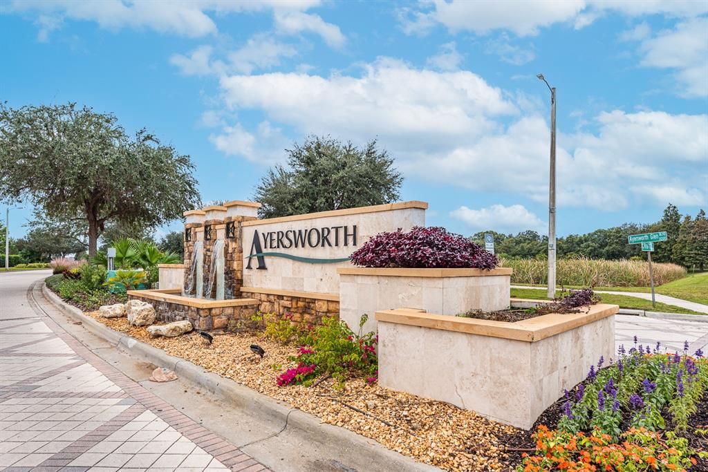 合同活跃: $268,000 (3 贝兹, 2 浴室, 1321 平方英尺)