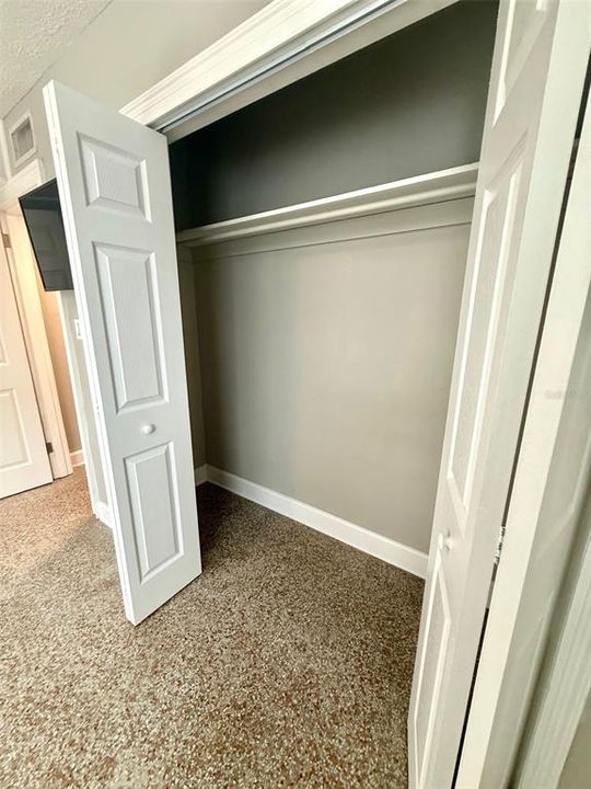 В аренду: $2,300 (2 спален, 1 ванн, 600 Квадратных фут)