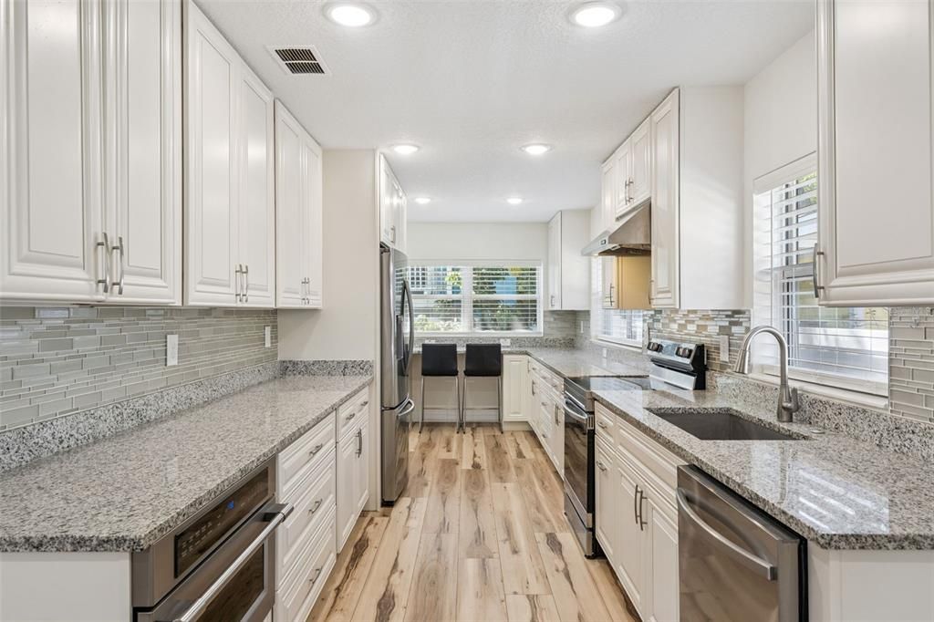 For Sale: $549,000 (2 beds, 2 baths, 1429 Square Feet)