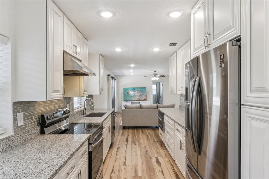 For Sale: $549,000 (2 beds, 2 baths, 1429 Square Feet)