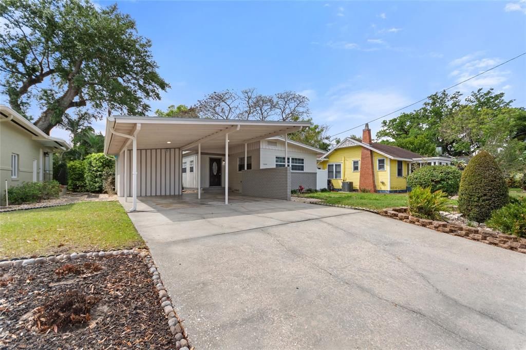 For Sale: $549,000 (2 beds, 2 baths, 1429 Square Feet)