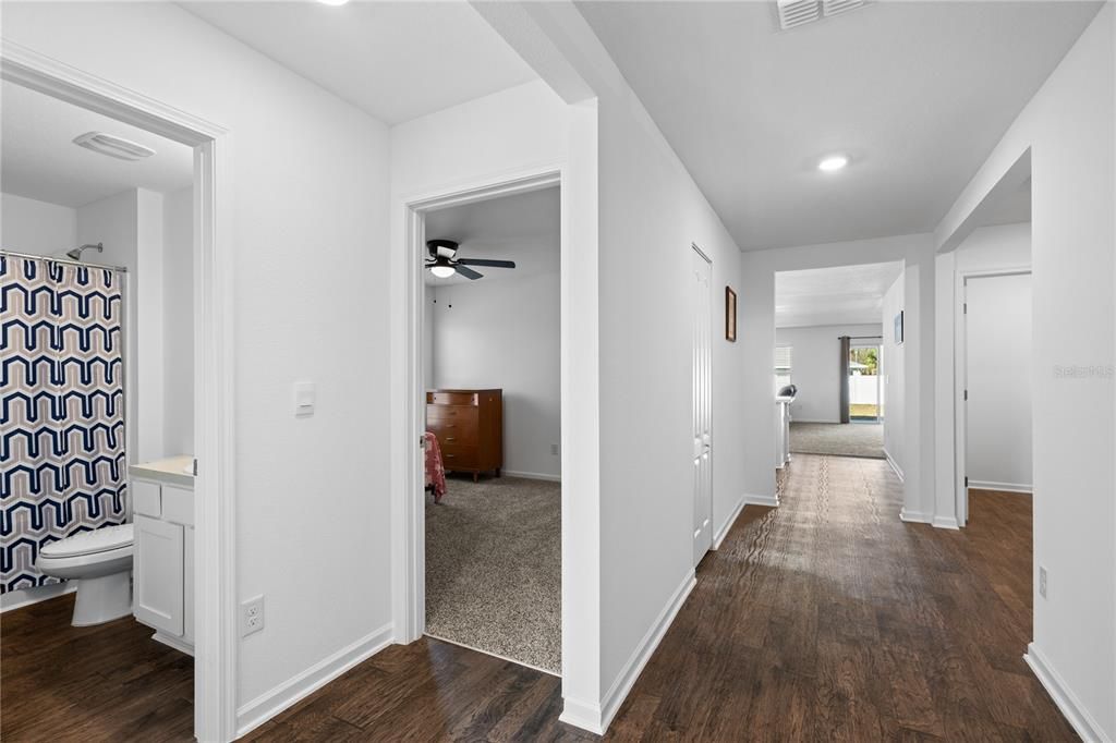 En Venta: $327,500 (4 camas, 2 baños, 1865 Pies cuadrados)