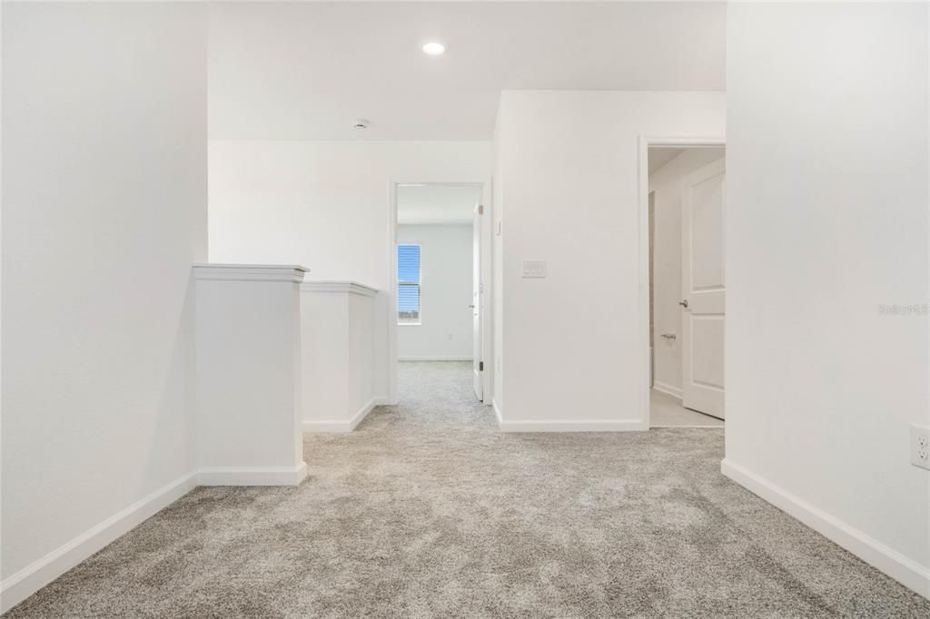 For Sale: $305,000 (4 beds, 3 baths, 2081 Square Feet)