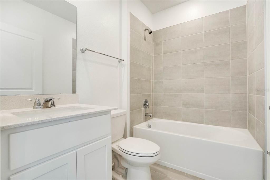 For Sale: $305,000 (4 beds, 3 baths, 2081 Square Feet)