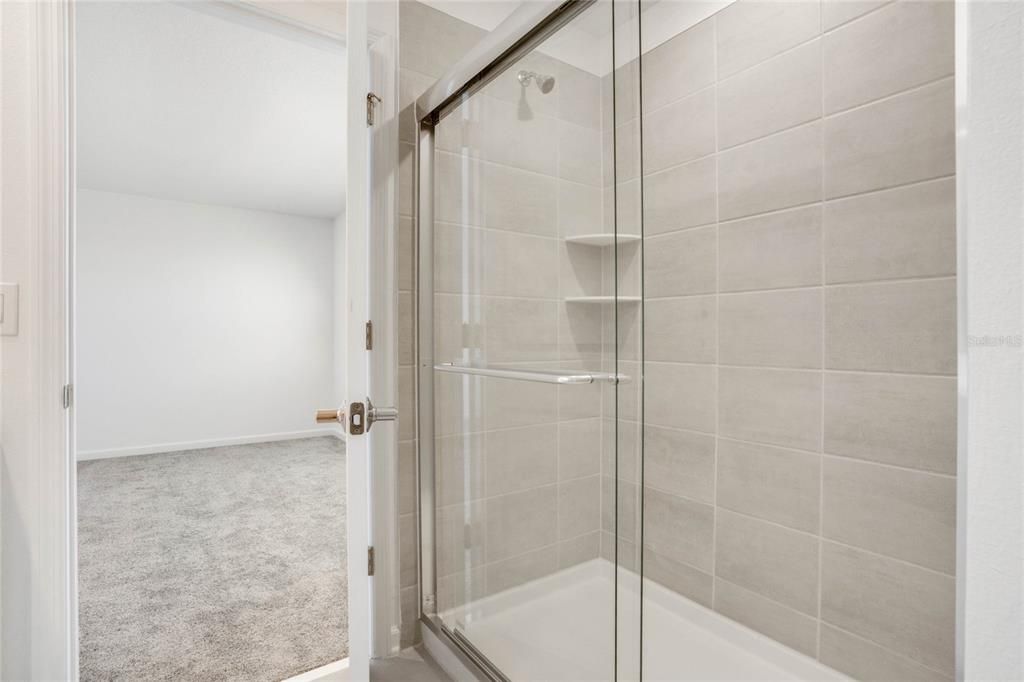 For Sale: $305,000 (4 beds, 3 baths, 2081 Square Feet)