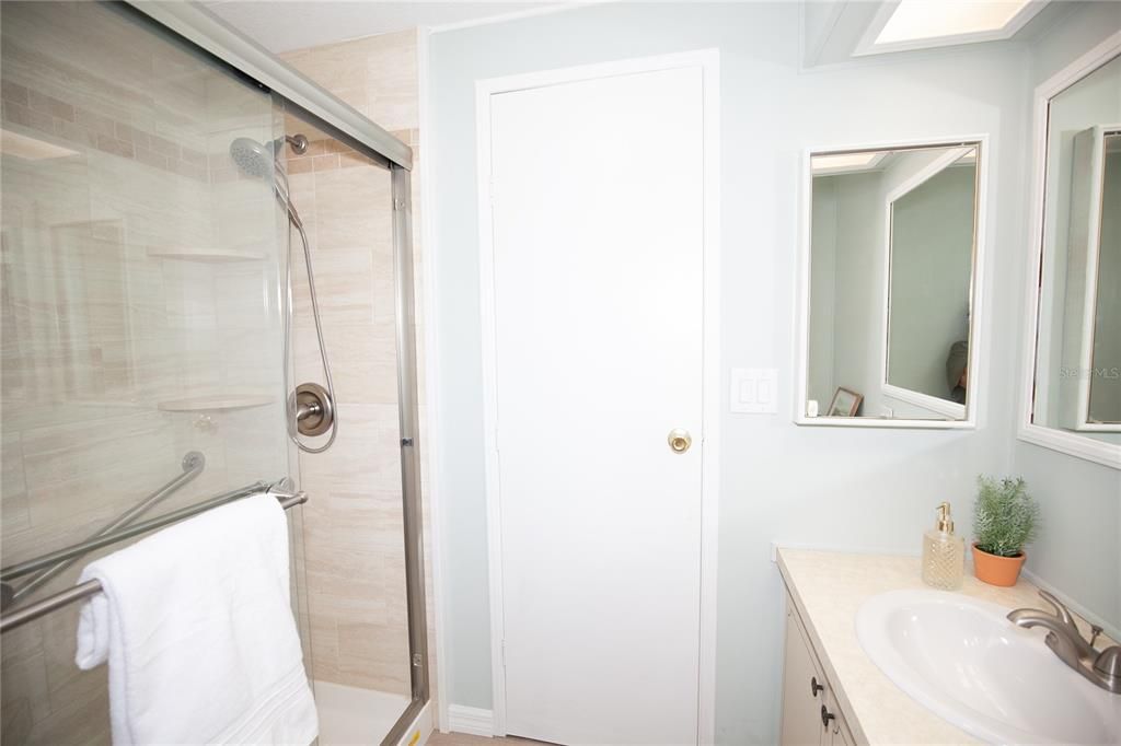 En Venta: $167,900 (2 camas, 2 baños, 1332 Pies cuadrados)