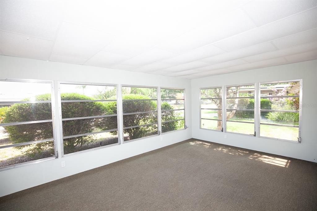 En Venta: $167,900 (2 camas, 2 baños, 1332 Pies cuadrados)