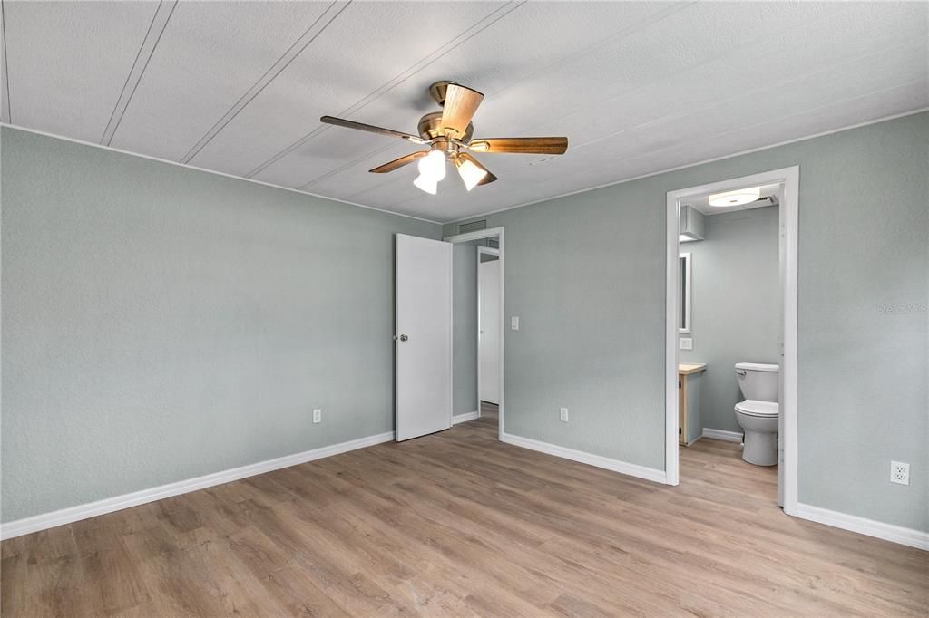 En Venta: $167,900 (2 camas, 2 baños, 1332 Pies cuadrados)