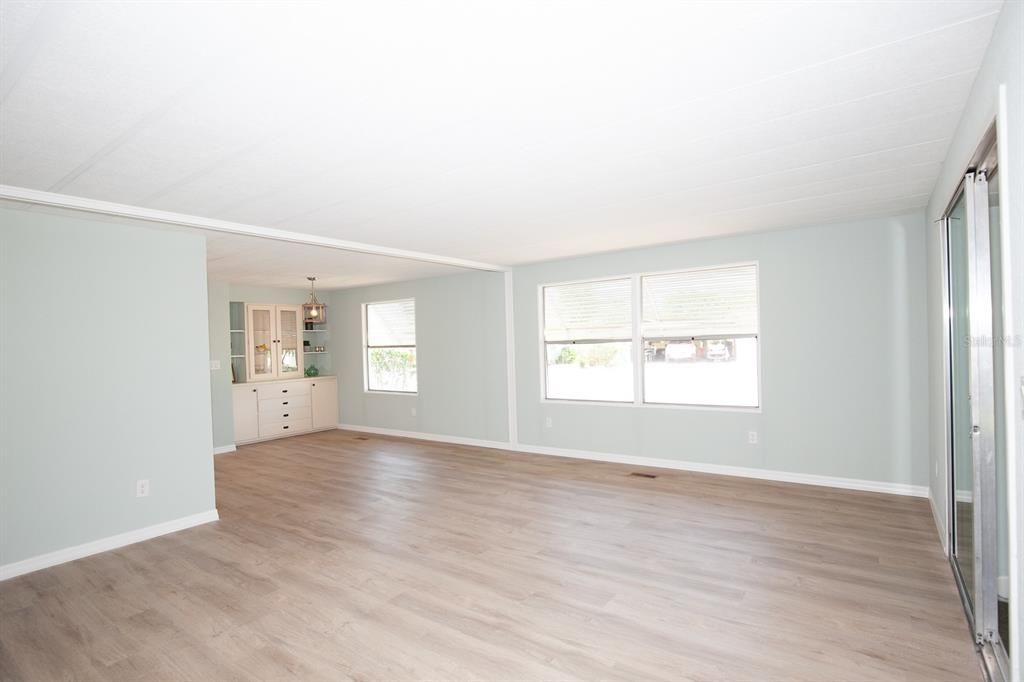 En Venta: $167,900 (2 camas, 2 baños, 1332 Pies cuadrados)