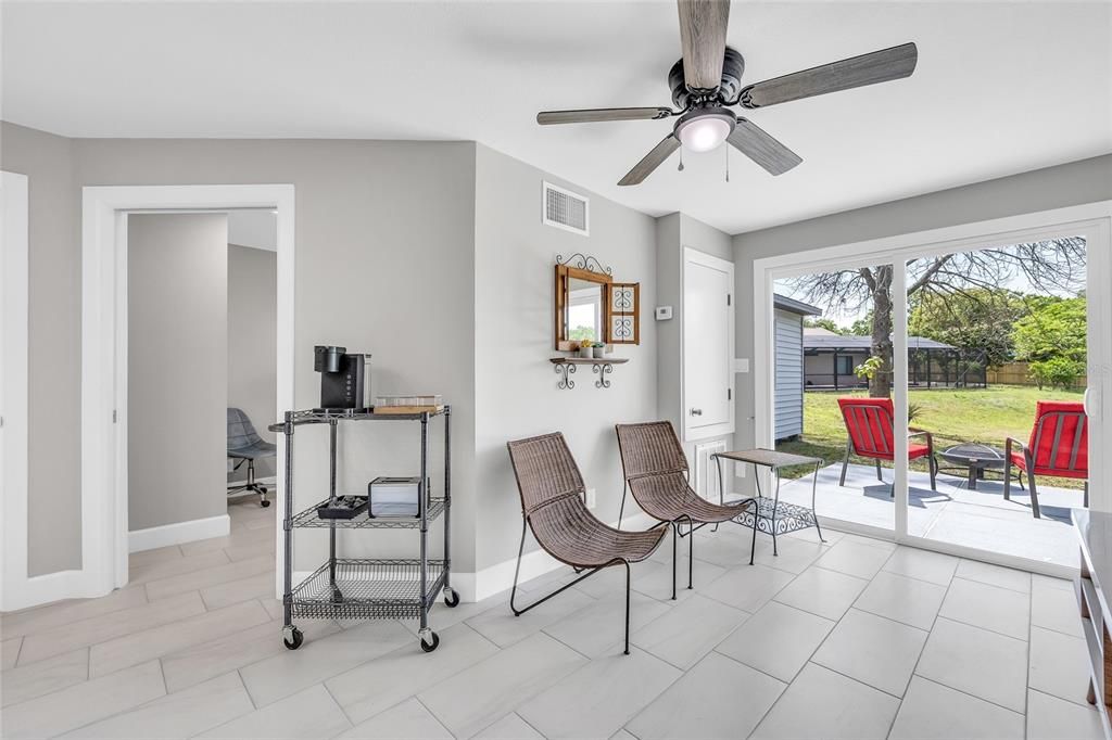 For Sale: $575,000 (4 beds, 3 baths, 1950 Square Feet)