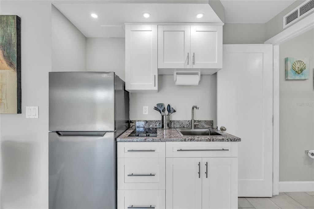 For Sale: $575,000 (4 beds, 3 baths, 1950 Square Feet)