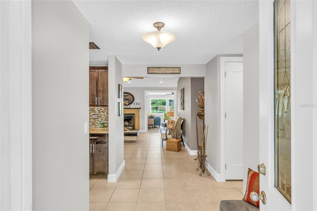 For Sale: $575,000 (4 beds, 3 baths, 1950 Square Feet)