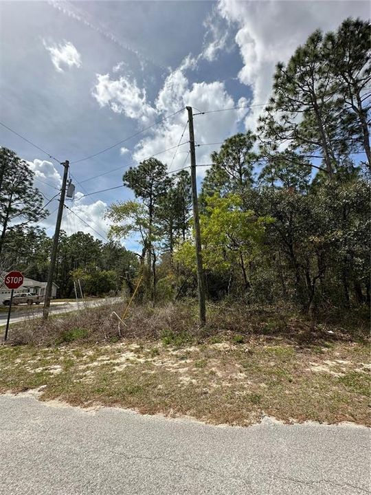 На продажу: $46,000 (0.38 acres)